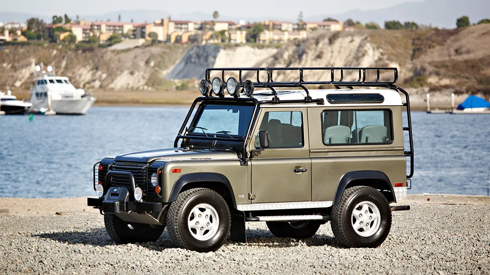 1197 Land Rover Defender 90