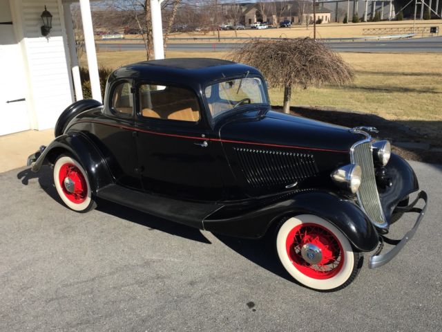 1933 ford 5 window coupe
