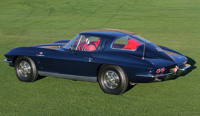 1963 Chevrolet Sting-Ray Split-Window Corvette