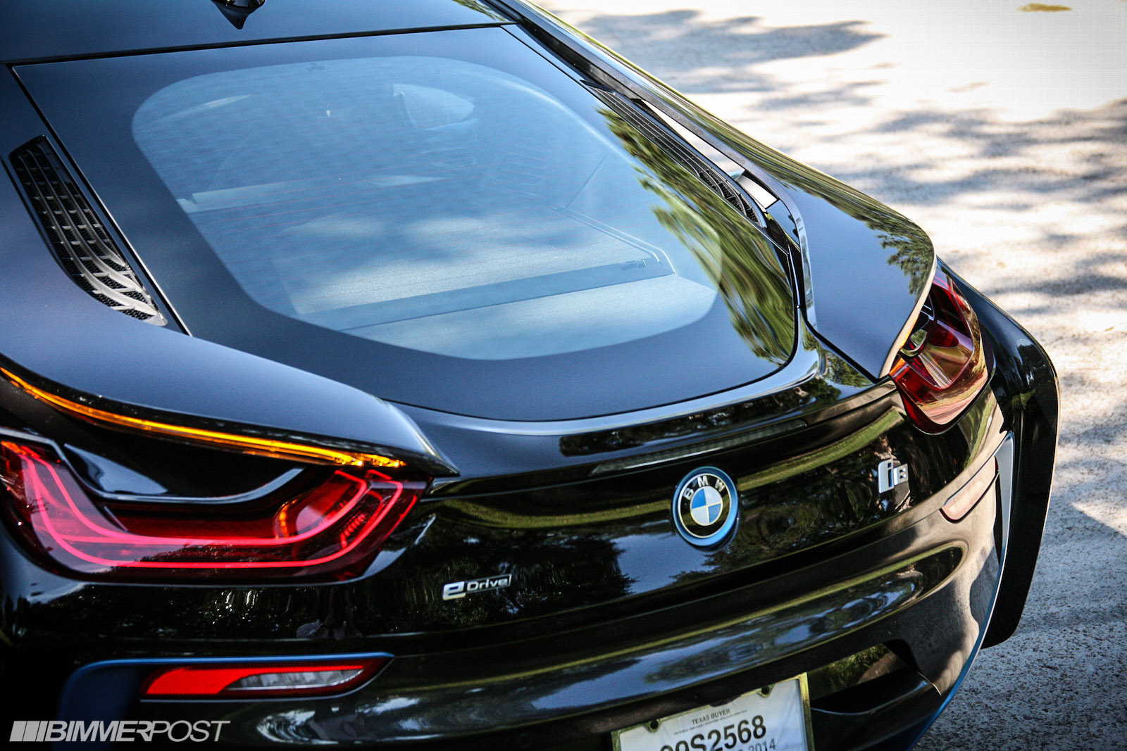 bmw i8 rear