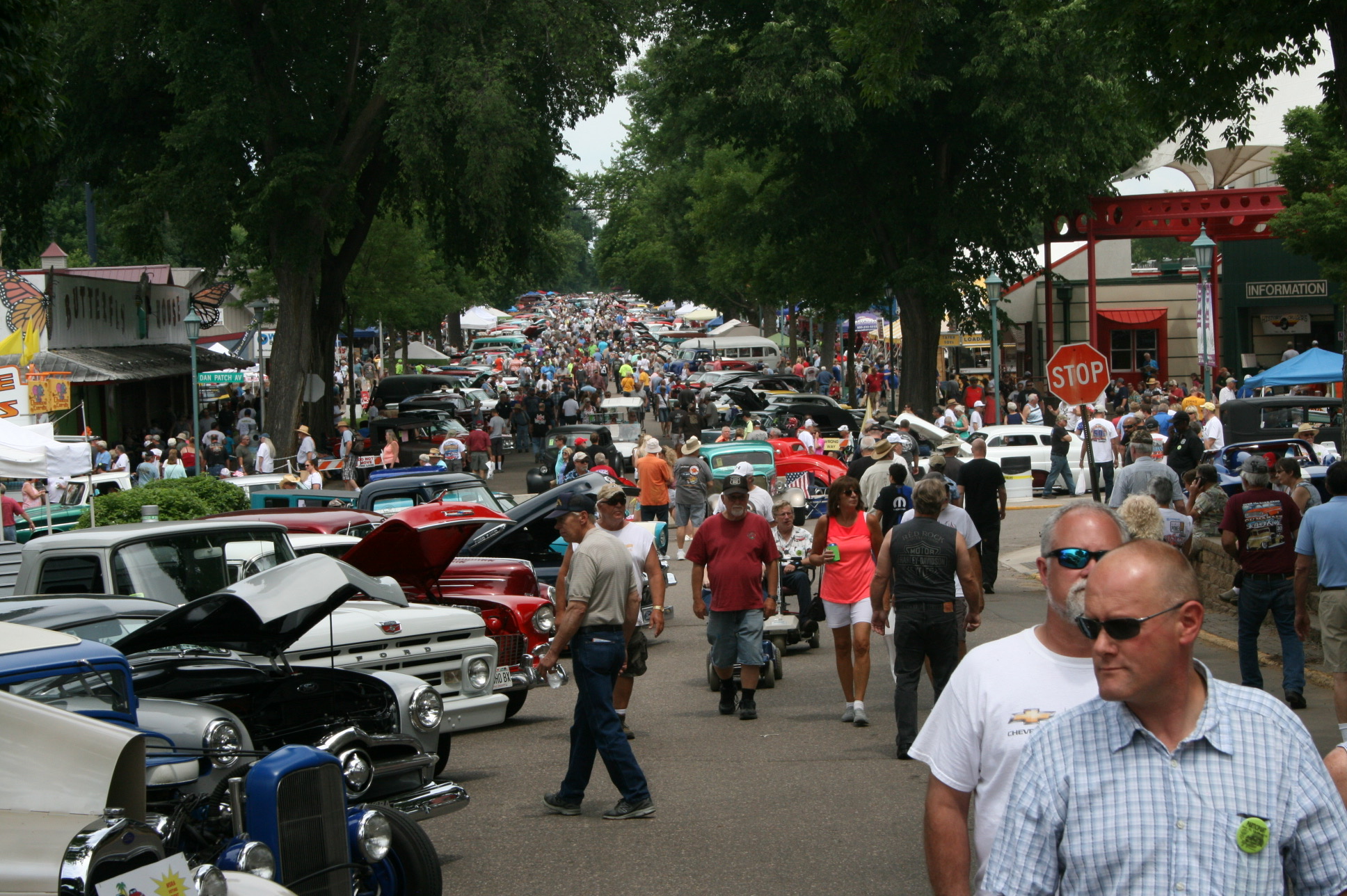 Spectators at MSRA Back to the 50s looking at a Chevrolet Parkwood