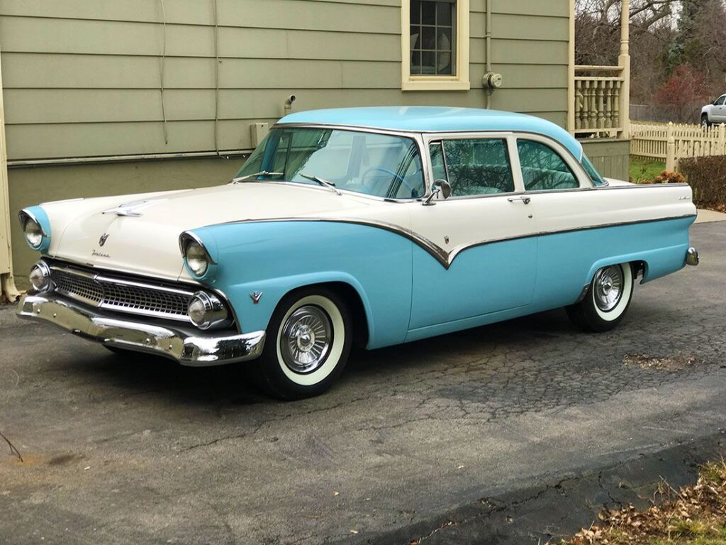 ford fairlane classic car
