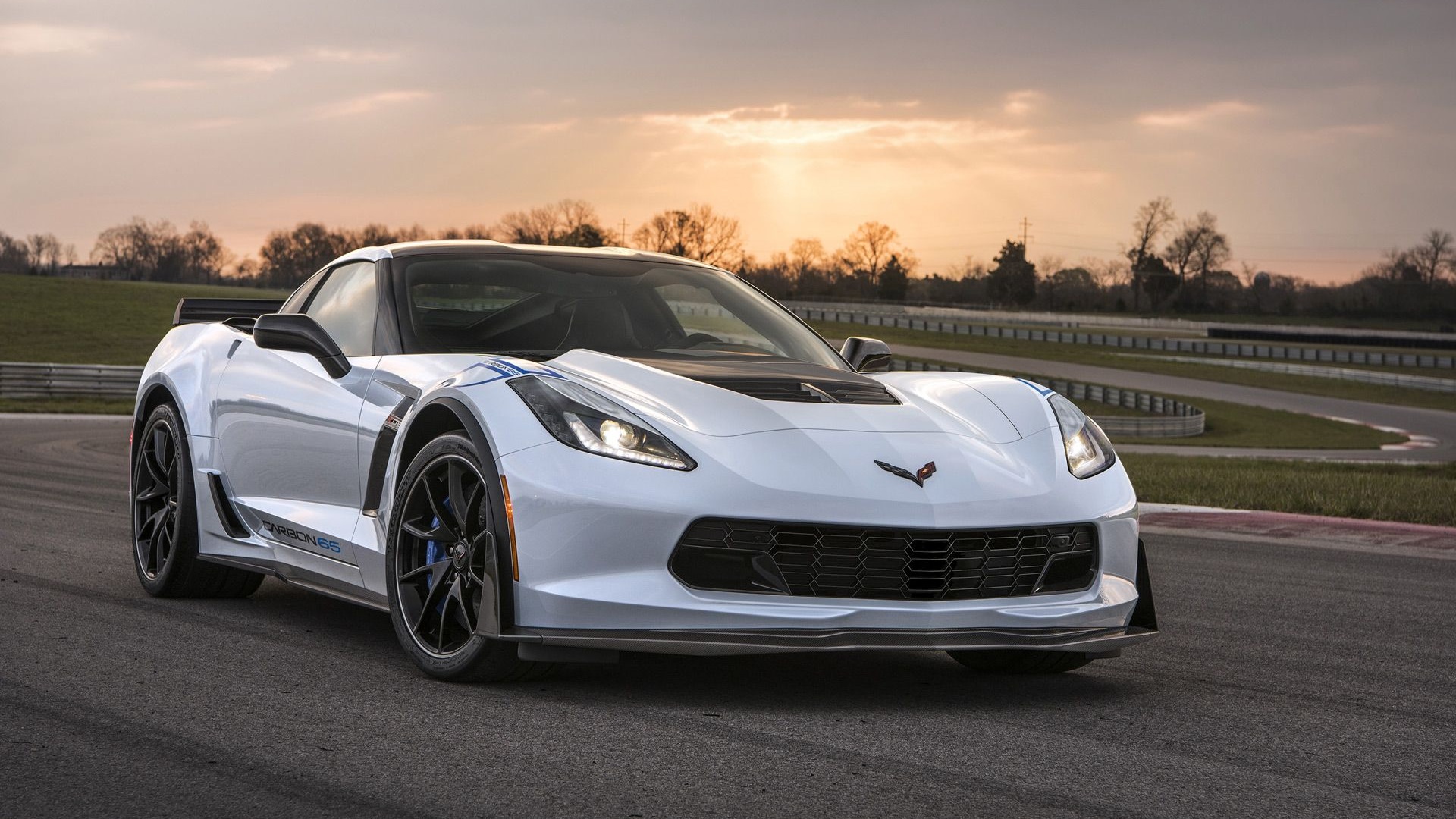 2018-chevrolet-corvette-grand-sport-carbon-65-edition_100599002