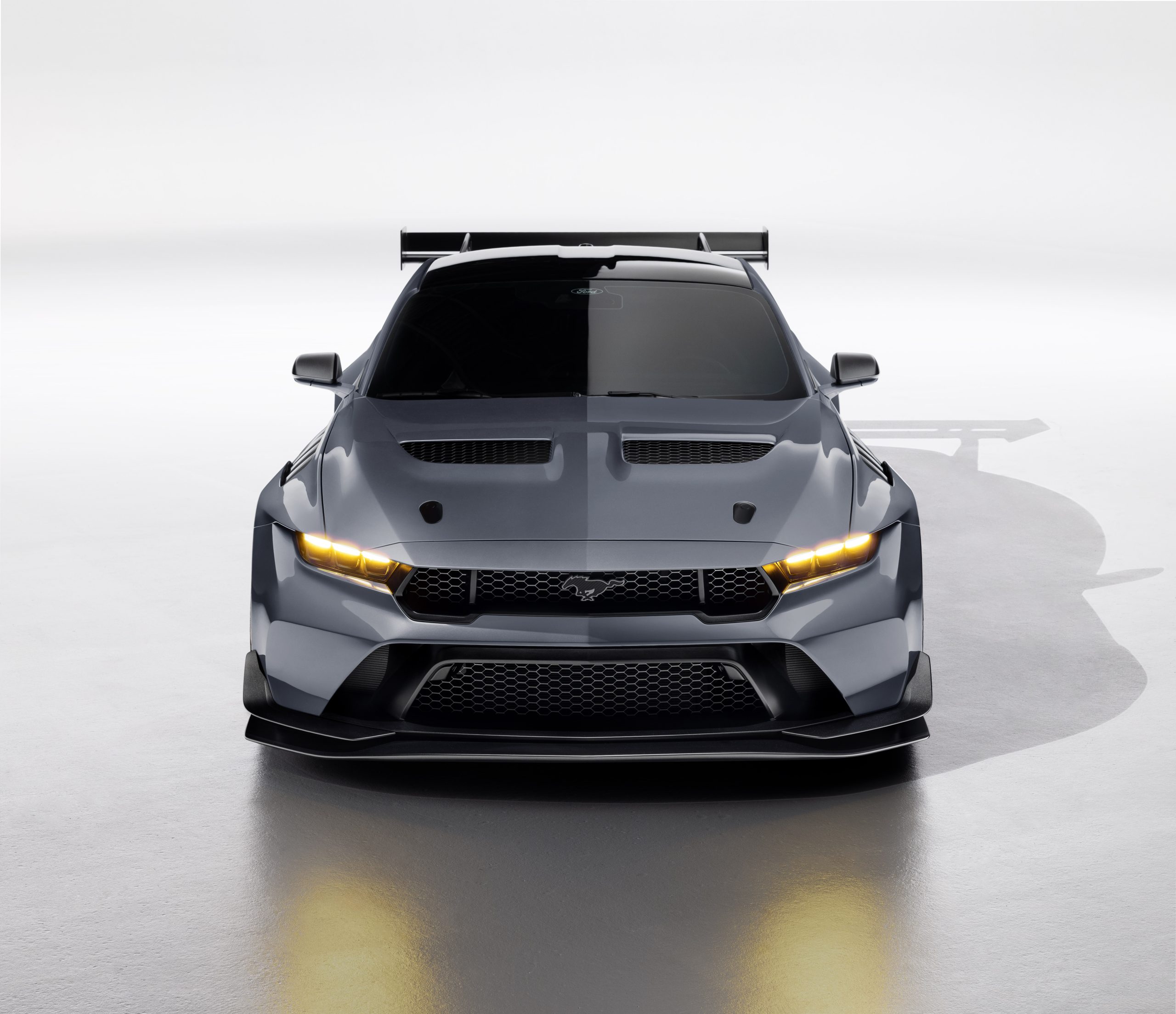 Ford-Mustang-GTD-5-scaled